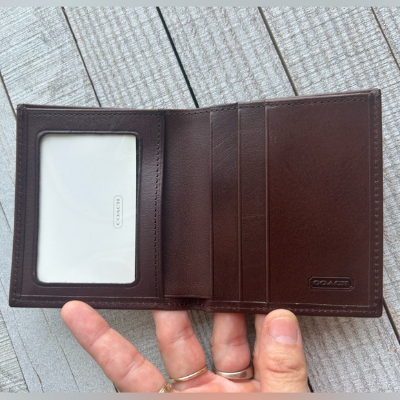 SOLD-Vintage Coach Slimfold Identification Wallet #4691 - Picture 4 of 10